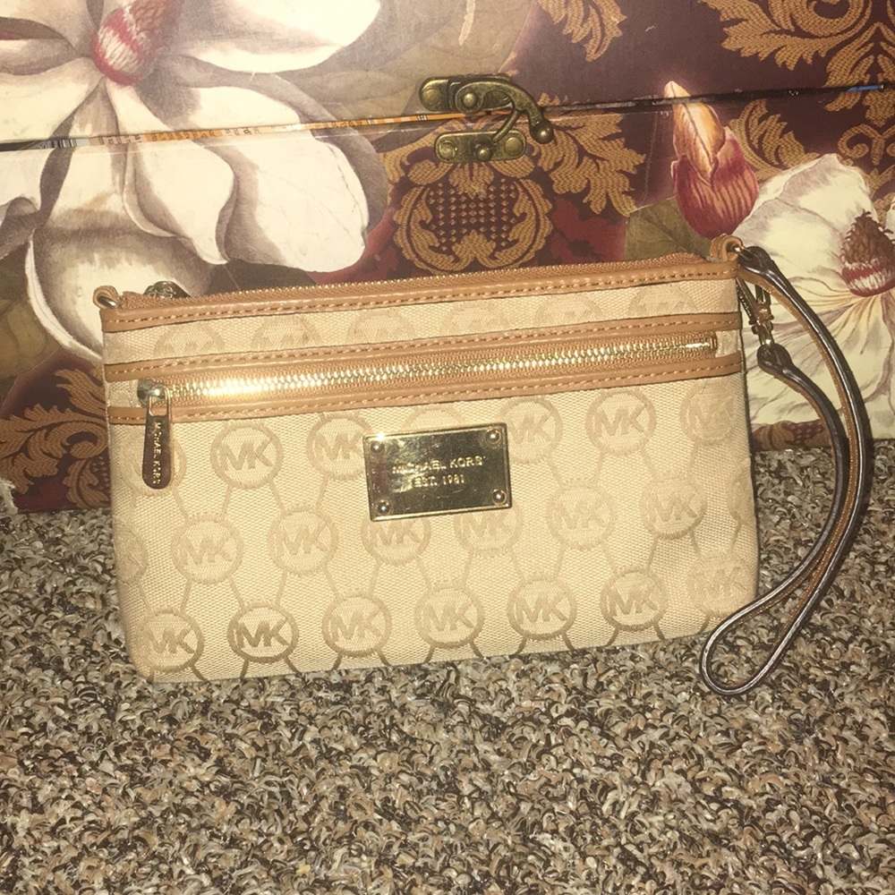 Michael Kors large clutch